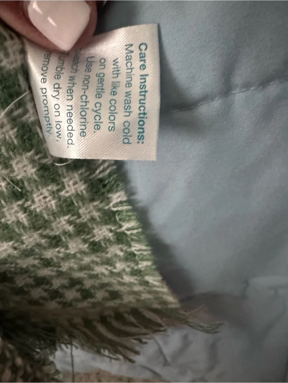 Plaid Throw Blanket in Pink and Green - Unbranded